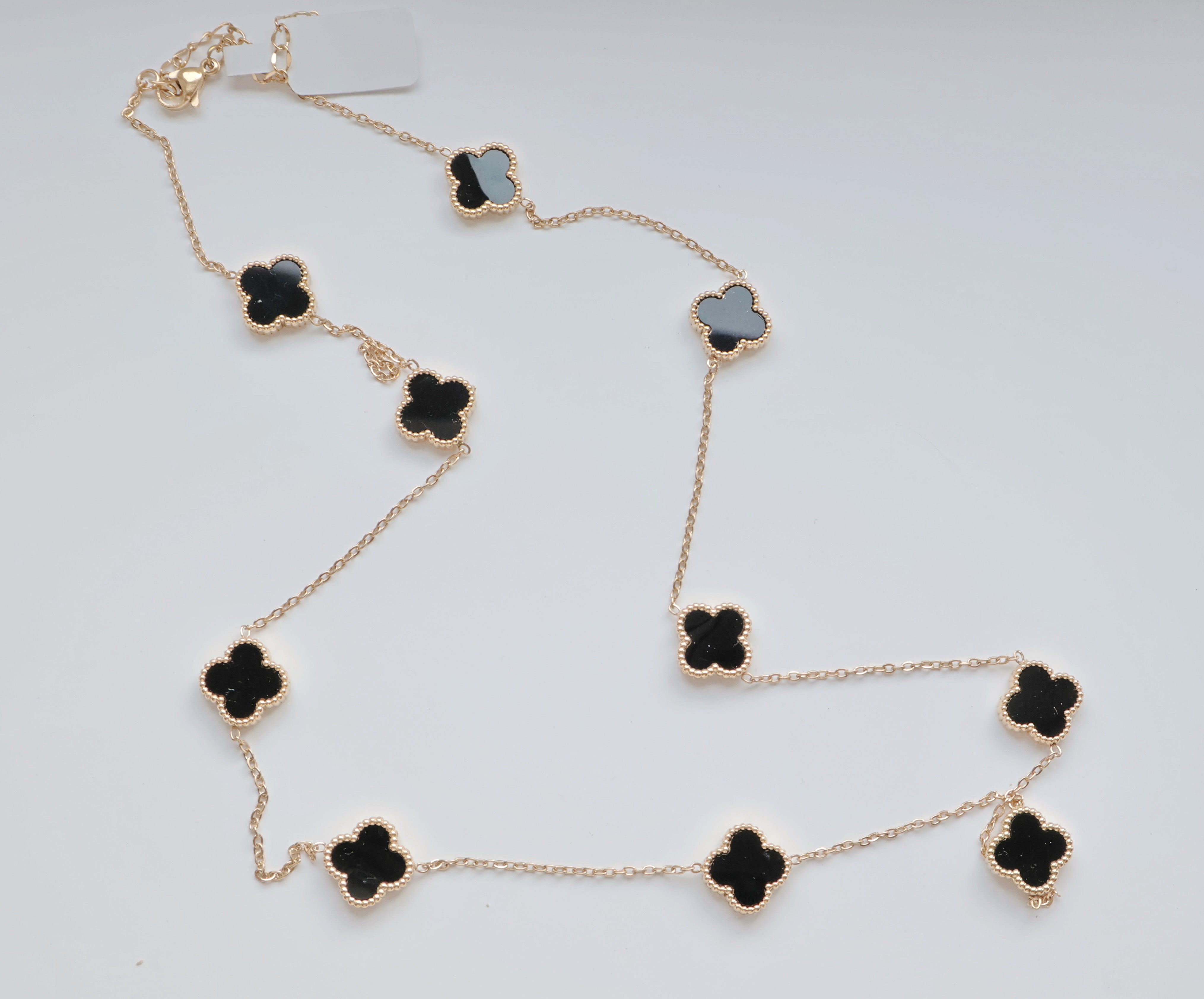 CLOVERS NECKLACE - BLACK