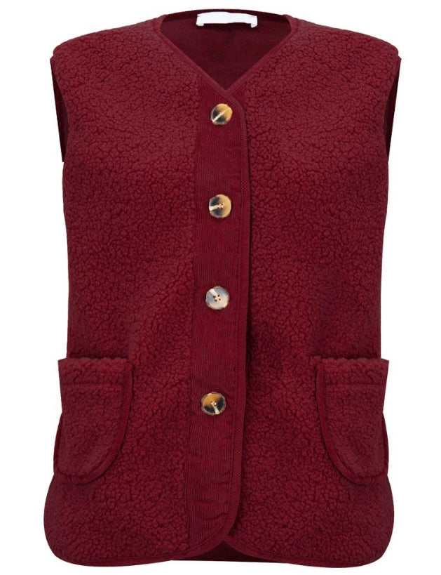 AMAZING WOMAN TEDDY GILET - BERRY RED