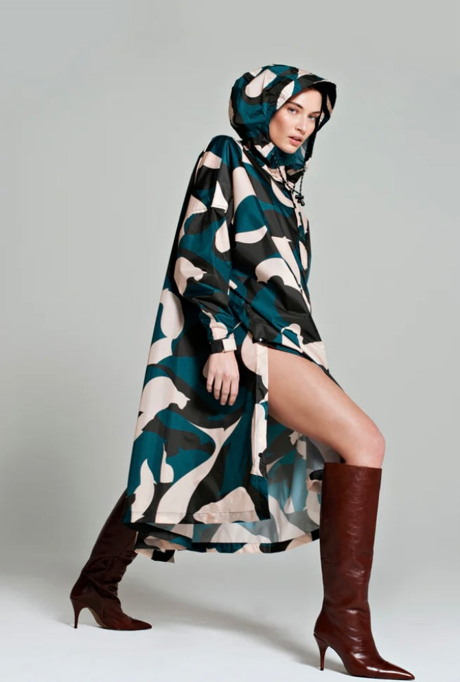 RAINKISS MALIKA FAVRE ‘ANIMO PETROL’ RAIN PONCHO