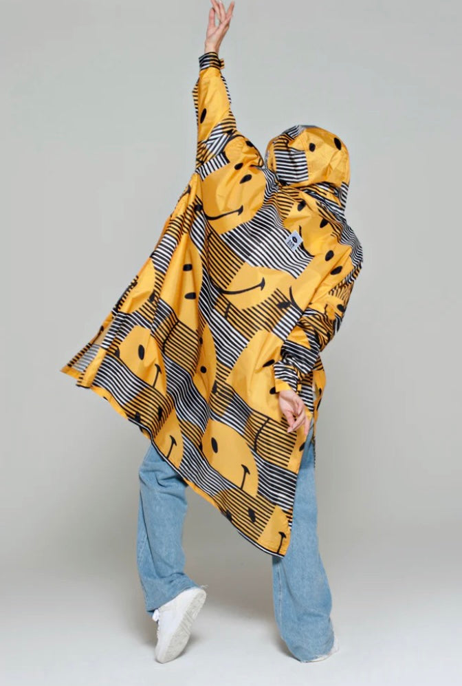 RAINKISS SUNSET SMILEY RAIN PONCHO