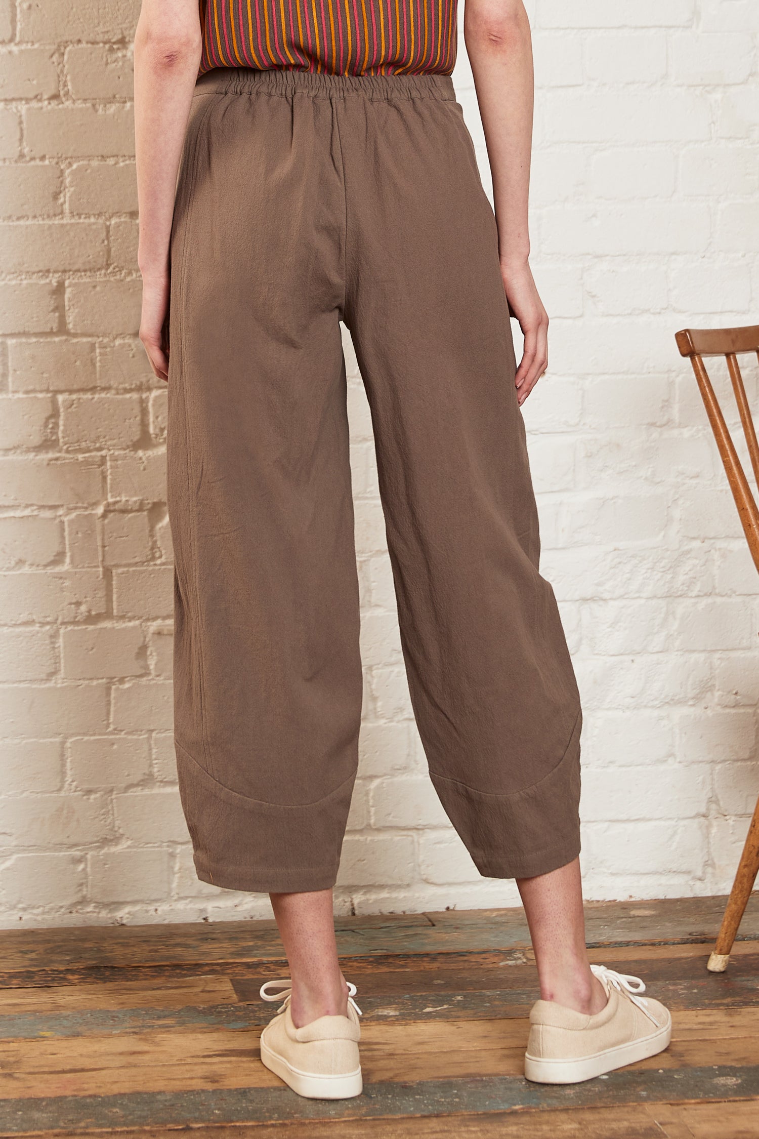 COTTON BUBBLE TROUSERS - CAROB