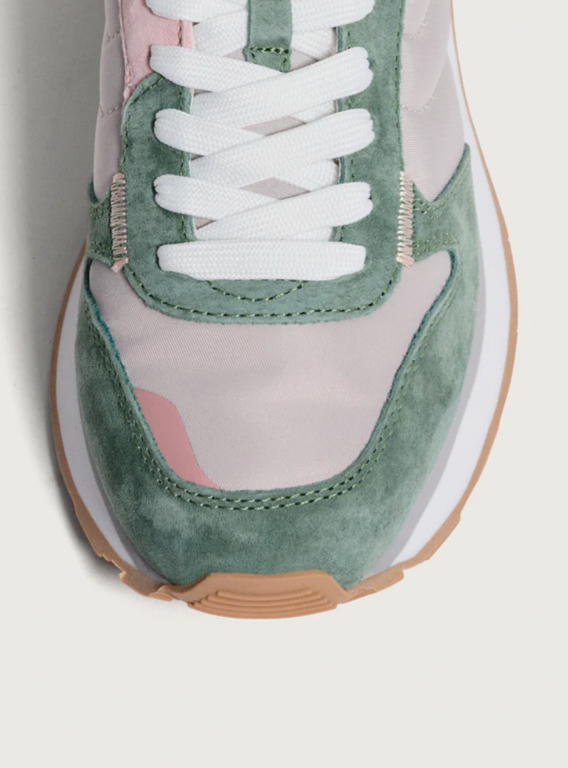 HOFF SYRACUSE TRACK & FIELD TRAINER