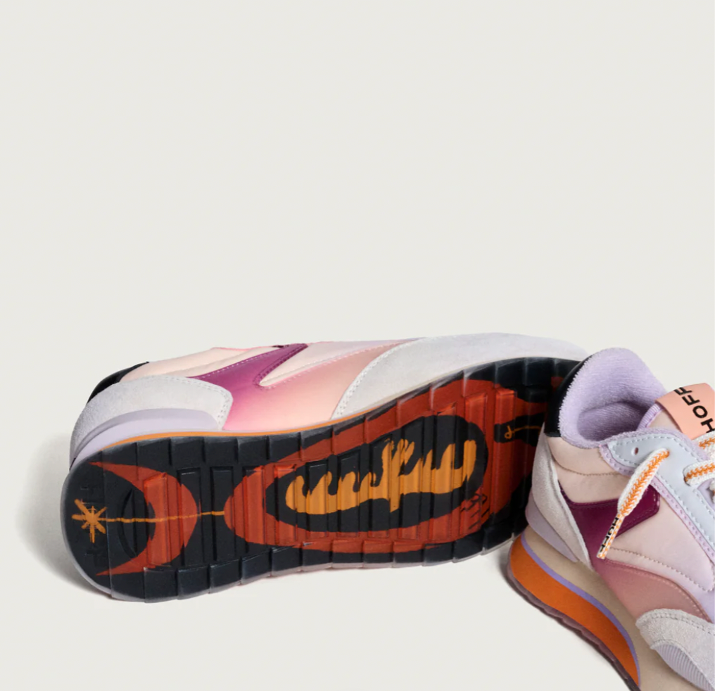 HOFF LIMITED EDITION TRAINER - BULL ART !