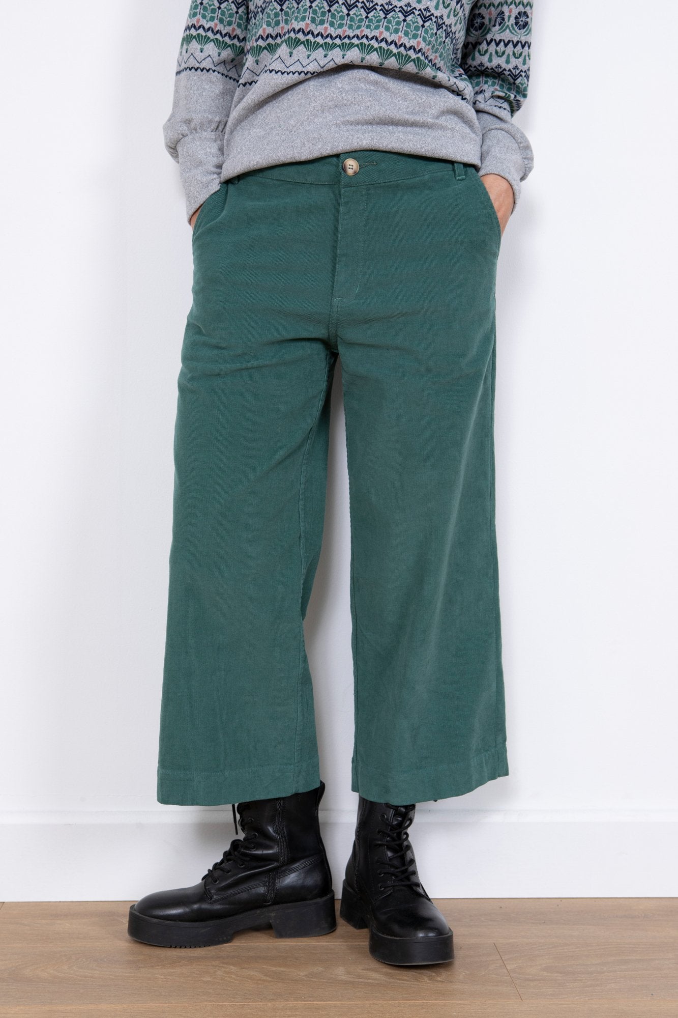 Isla Crop Trouser - Sage Green