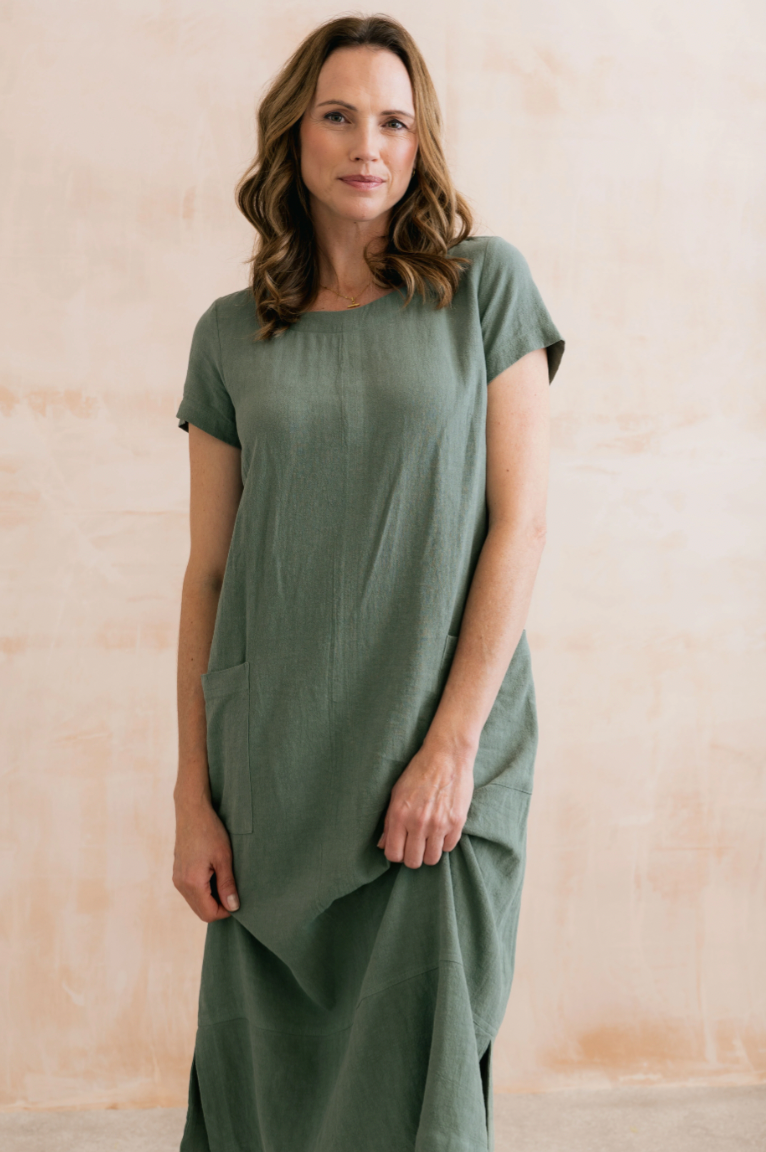 LILY &amp; ME SUMMER BREEZE LINEN BLEND DRESS - LAUREL GREEN
